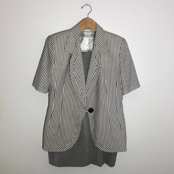 Christian Dior 3 piece suit. - Picture 10 of 13
